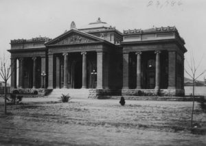 Carnegie Library, front view, circa 1905